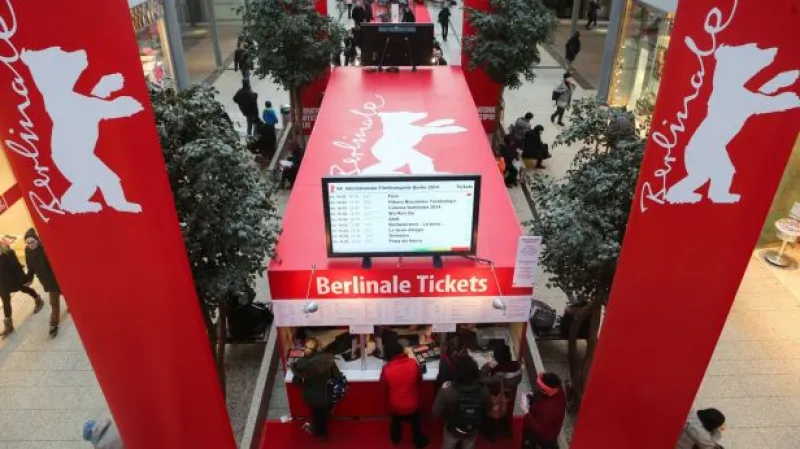 Berlinale nabídne Clooneyho a 409 filmů