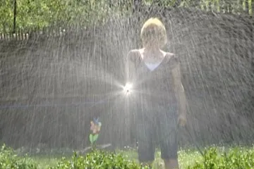 Dotace na nakládání s dešťovou vodou opět přitékají