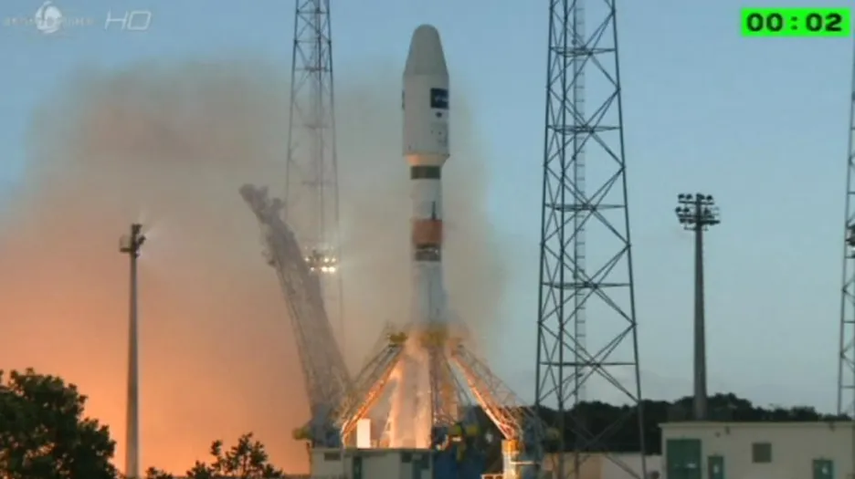 Raketa Sojuz vynáší družici Sentinel 1A