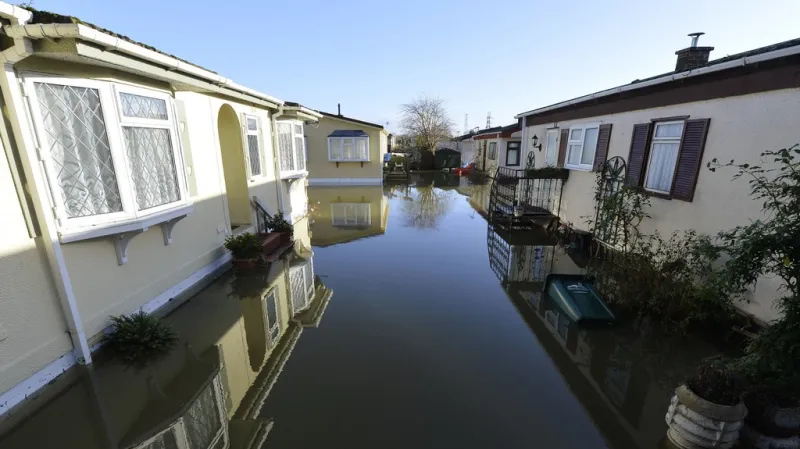 Hladina Temže roste do rekordní výše