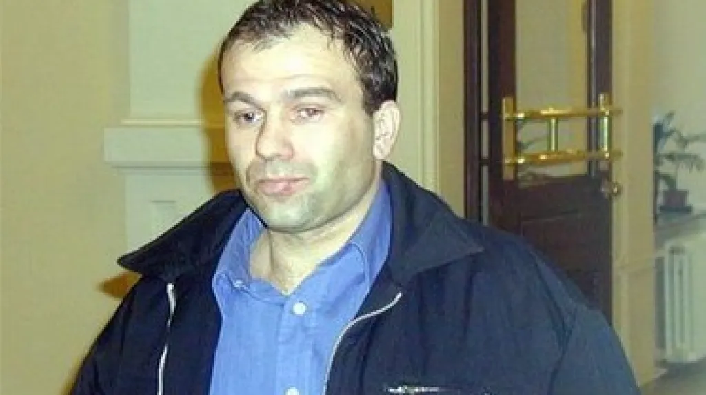 Miroslav Valehrach u soudu v roce 2005