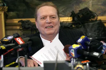 Zemřel zakladatel časopisu Hustler Larry Flynt. Film o něm natočil Miloš Forman