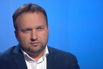 Kabinet finalizuje pomoc samoživitelkám, řekl Jurečka. S odboráři z úřadů práce se sejde v úterý