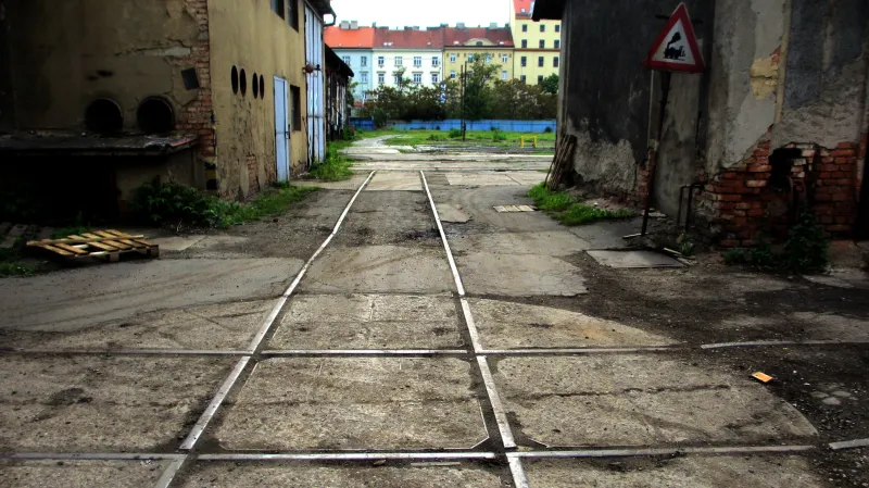Bývalé železniční opravny a strojírny v Praze Bubnech