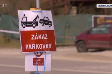 Pokuty za porušení zákazu volného pohybu budou hygienici kvůli rozhodnutí soudu znovu přezkoumávat