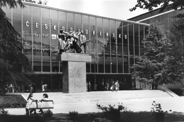 Františka Cubra, nepokořeného architekta stylu, právem připomíná kniha