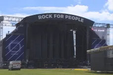 Na Rock for People míří desítky tisíc hudebních fanoušků. Policie posílí hlídky, dráhy přidají vlaky