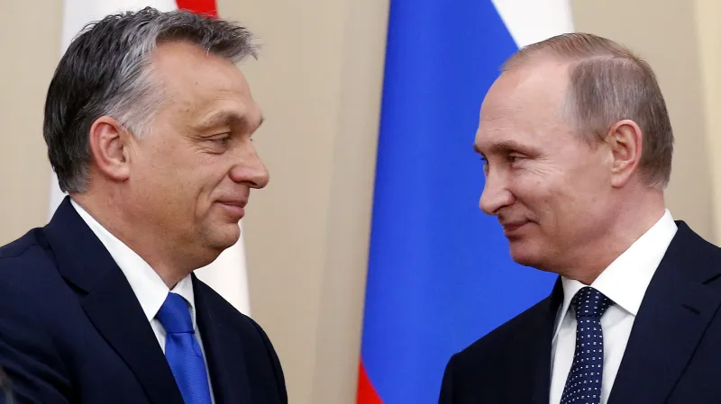 Orbán a Putin během moskevské schůzky