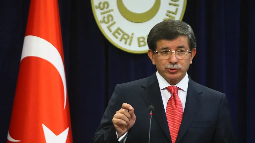 Turecký ministr zahraničí Ahmet Davutoglu
