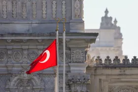 V Turecku se zatím sešli šéfové diplomacie USA a Ukrajiny