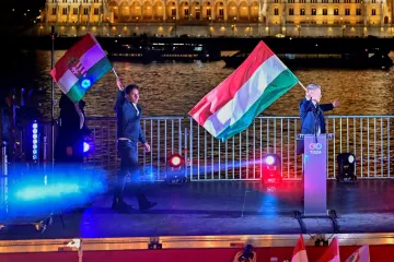 Končí Orbánova éra. Tisza se těší z „bezprecedentního mandátu“