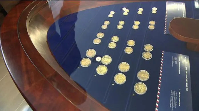 ČNB vydává mince v hodnotě 10 tisíc korun