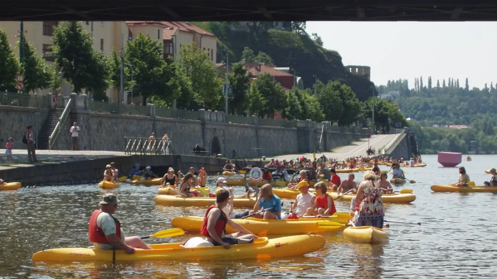 Plavba na Vltavě - 122. výročí založení KČT