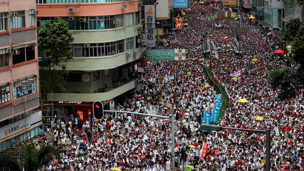 Masivní demonstrace v Hong Kongu