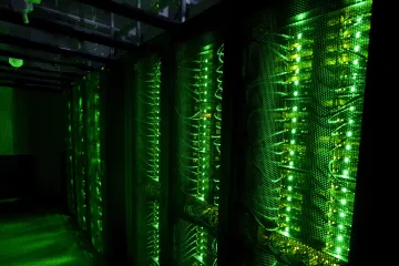 Soud EU: Vlády nesmí paušálně ukládat data o uživatelích sítí