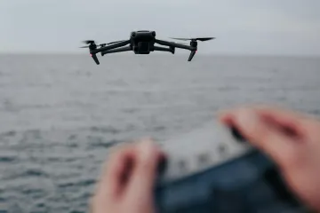 Už přes 86 tisíc lidí má „řidičák“ na dron. Zájem stále roste