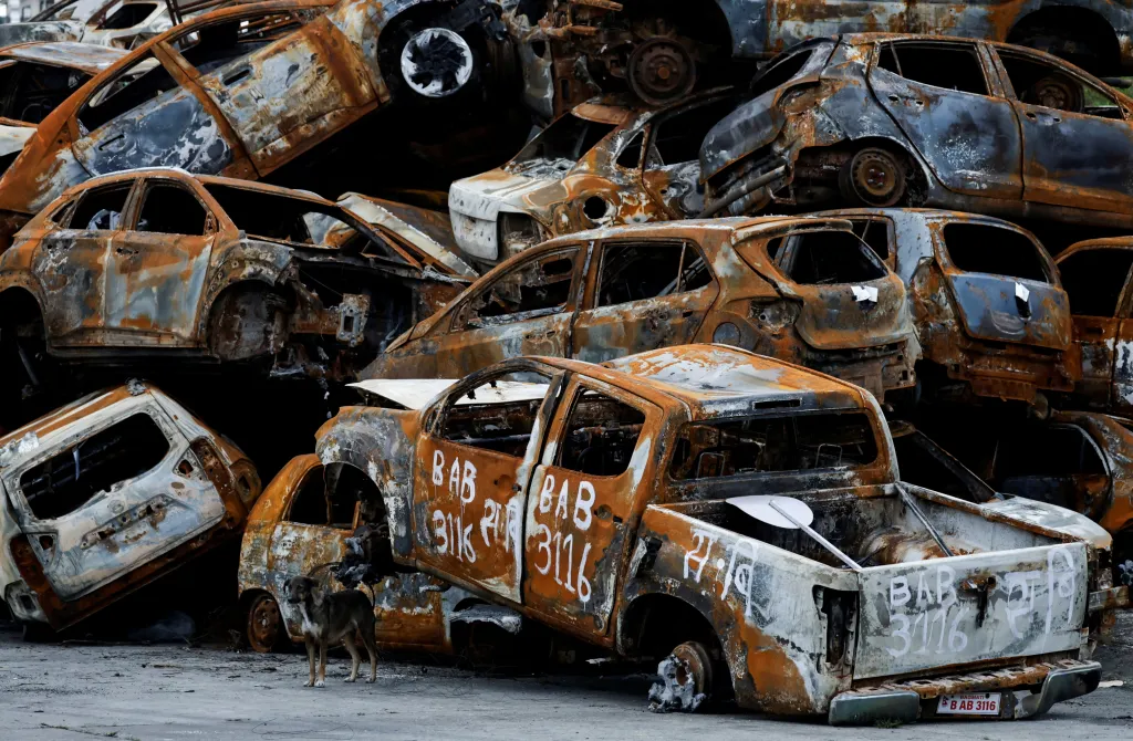 Vraky zničených automobilů