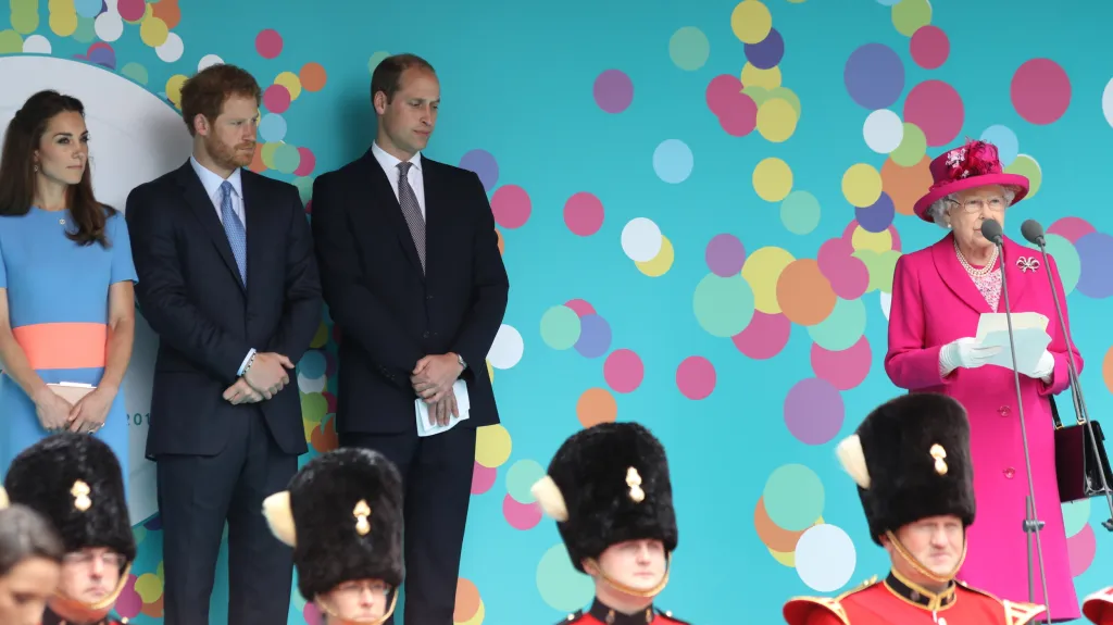 Oslavy 90. narozenin britské královny Alžběty II.