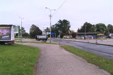 Začala oprava vytížené křižovatky v Budějovicích. Objízdná trasa není, souběžnou silnici zavřeli již dříve