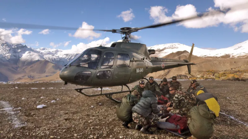 Nepálští záchranáři