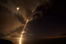 Severní Korea odpálila balistickou raketu, tvrdí Soul a Tokio