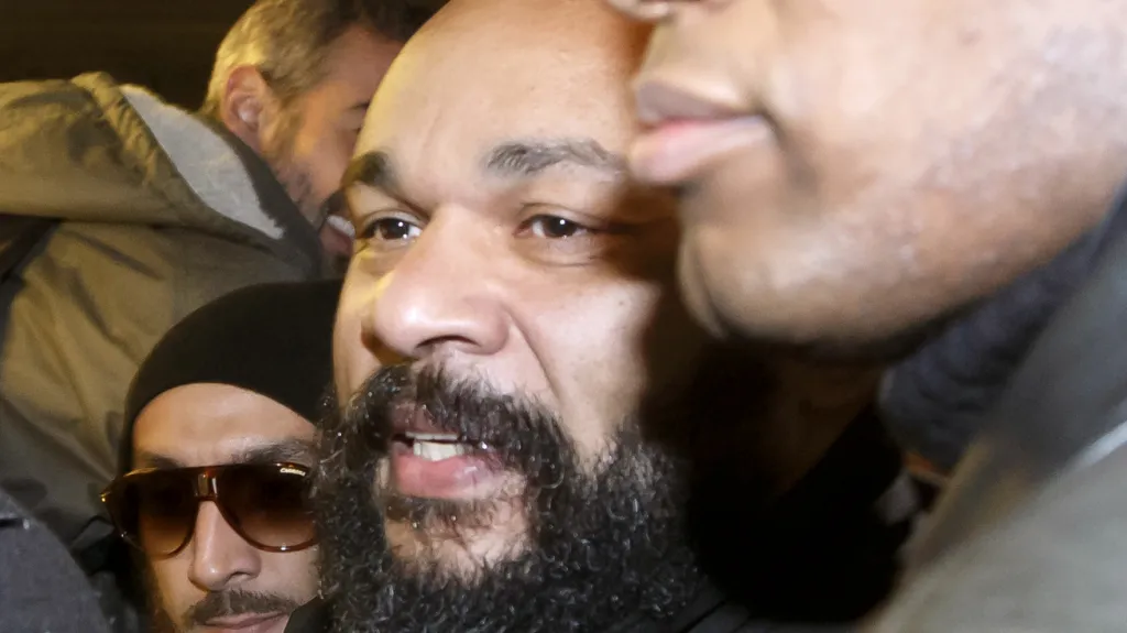 Dieudonné musí zaplatit pokutu za podněcování k rasové nenávisti