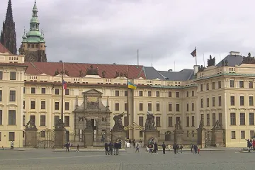 Prezidentští kandidáti načali druhé kolo kampaně. Plánují cestovat do regionů