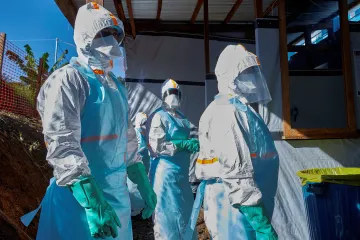 WHO: Pět lidí se zotavilo z nového druhu eboly, proti němuž neexistuje léčba