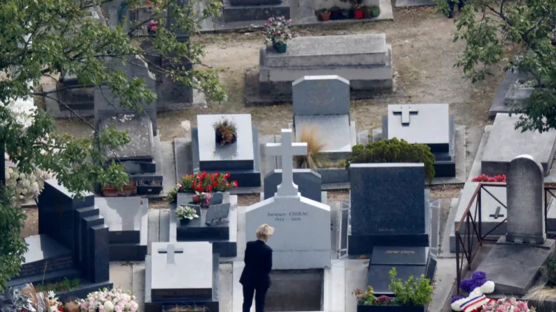 Chirac byl pohřben na hřbitově Montparnasse