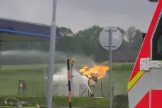 V Českém Těšíně hoří benzinka. Policie evakuovala desítky lidí