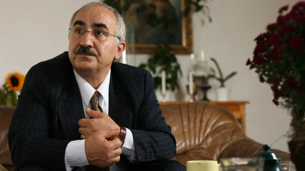 Yekta Uzunoglu