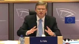 Štefan Füle při \"grilování\" v Evropském parlamentu