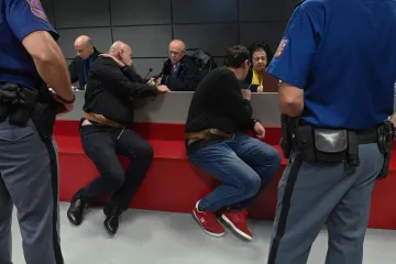 Olomoucký soud uložil drogovému gangu z Šumperska tresty od 5 do 13 let