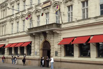 Dva policisté čelí kvůli FAMU kárnému řízení. Policejní prezident se za ně omluvil