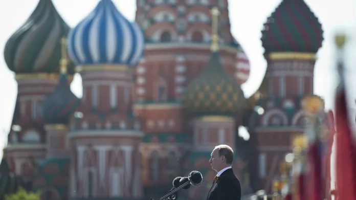 Vladimir Putin při oslavě výročí 2. světové války