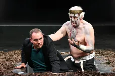 Národní divadlo Brno povolalo Hamleta, aby oponoval rozdělené společnosti