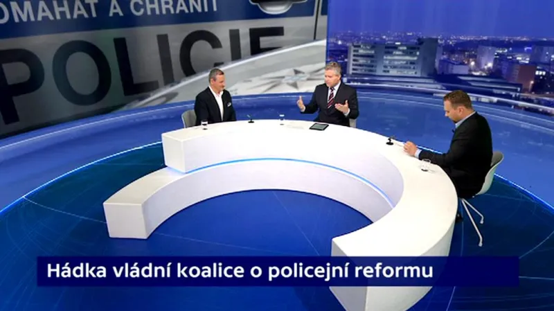 Události, komentáře: Hádky o policejní reformu