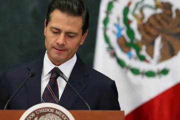 Mexický prezident zrušil návštěvu USA kvůli sporu s Trumpem o to, kdo zaplatí zeď