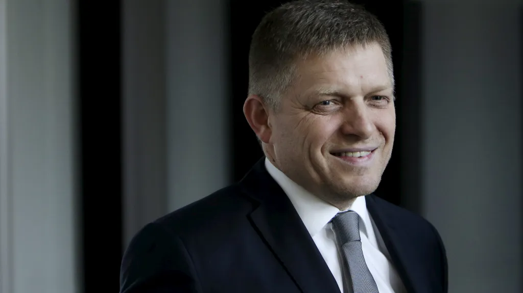 Robert Fico má po perném vyjednávání důvod k úsměvu