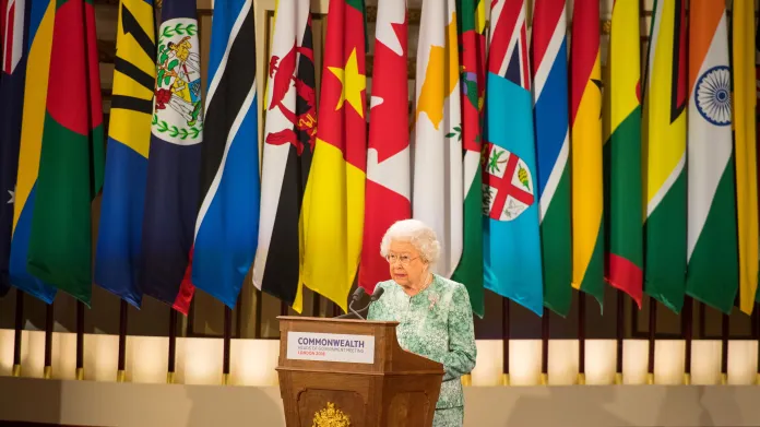 Královna Alžběta II. na summitu zemí Commonwealthu