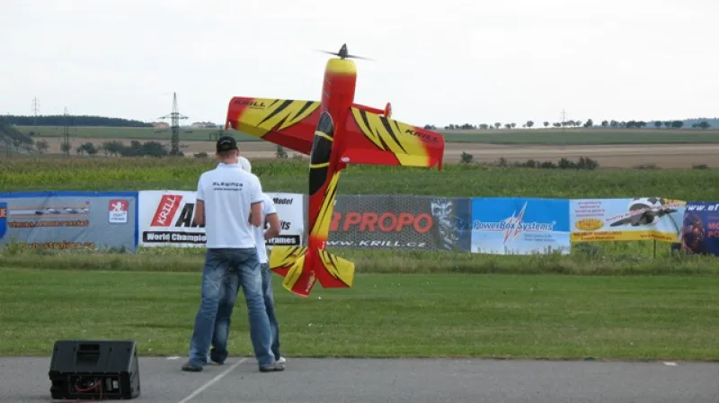 Z modelářského letiště v Hlubokých Mašůvkách