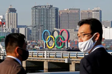 Japonsko řeší čtvrtou vlnu a zaostává v očkování. V ohrožení je už i tak prodražená olympiáda