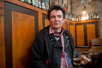 Zemřel hudebník Petr Hošek, frontman kapely Plexis. Bylo mu 55 let