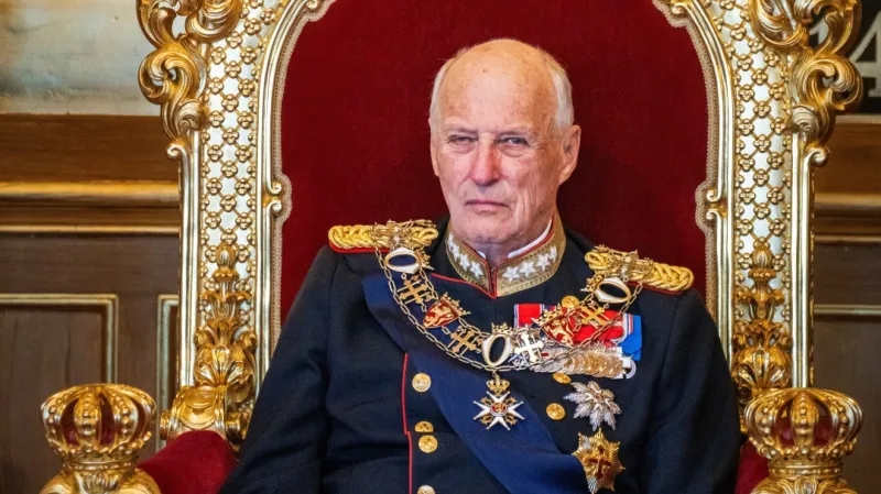 Norský král Harald během slavnostního zahájení 169. zasedání norského parlamentu 2. října 2024