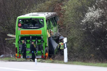 Český řidič autobusu dostal v Německu za nehodu se čtyřmi mrtvými podmínku