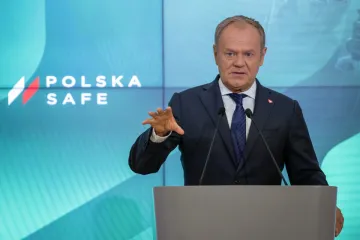 Polsko si připomíná masakry na Volyni. Vznikne zeď paměti, uvedl Tusk