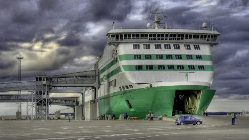 Trajekt v tallinském přístavu