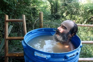 Tady Vary, hlásí se v 96 kinech náhradní festival. Na podzim chystá ročník 54 ½ 