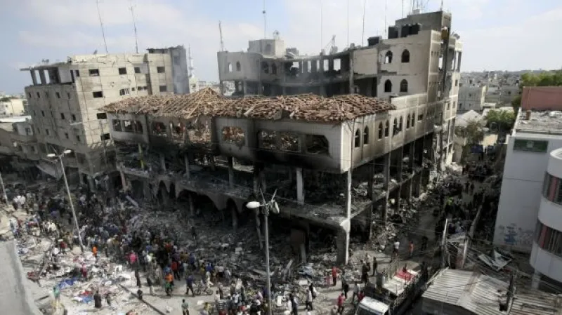 Izrael a Hamas na sebe v noci opět útočily