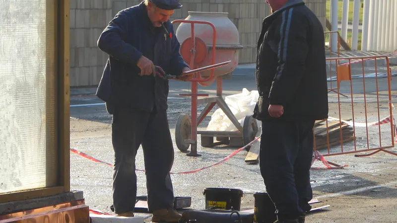 Dělníci při práci